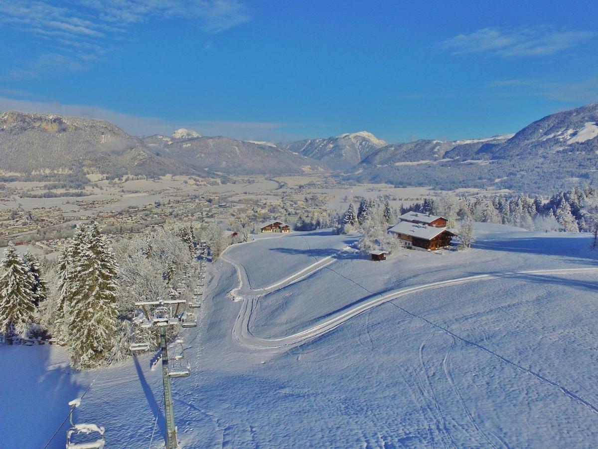 Chalet On The Ski Slope In St Johann In Tyrol Apfeldorf Εξωτερικό φωτογραφία